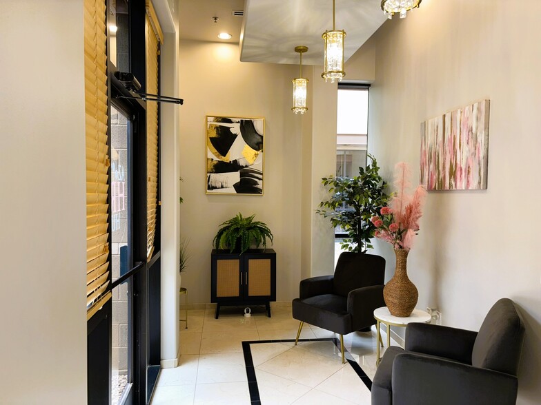 80 N McClintock Dr, Chandler, AZ for sale - Building Photo - Image 3 of 34