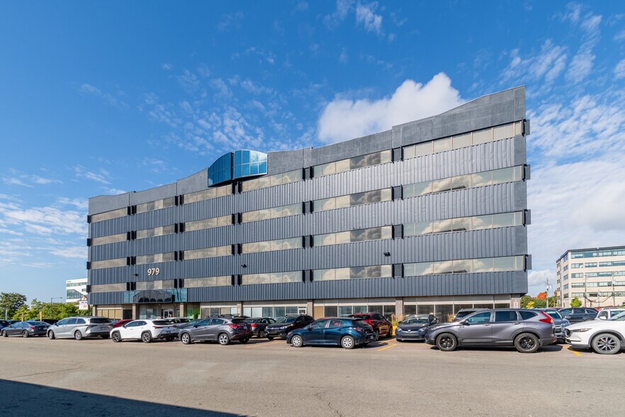 979 Av De Bourgogne, Québec, QC à louer - Photo du bâtiment - Image 2 de 5