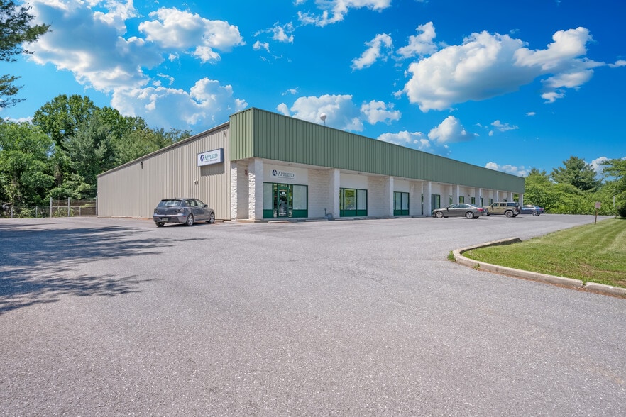 931 Sweeney Dr, Hagerstown, MD for lease - Building Photo - Image 1 of 15