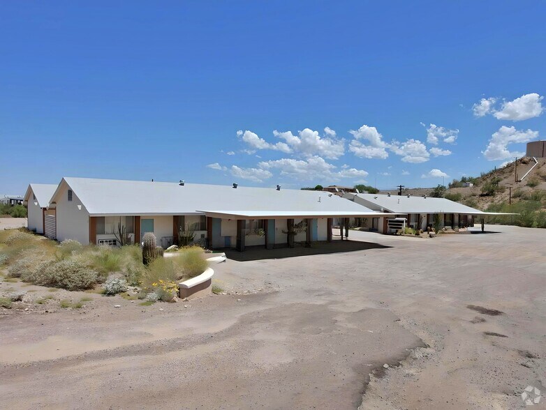 355 S Sahuaro St, Ajo, AZ à vendre - Photo du bâtiment - Image 2 de 8