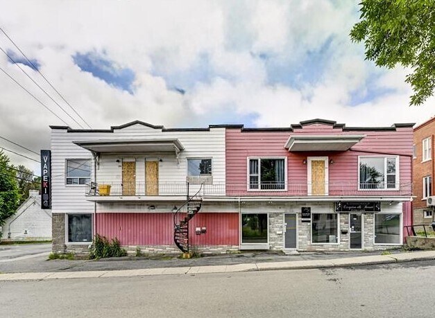 2109 Av Deblois, Québec, QC for sale Primary Photo- Image 1 of 1