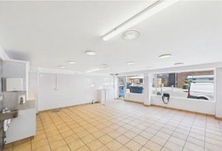 21-29 Drysdale St, Alloa for lease Interior Photo- Image 2 of 5