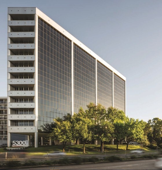 5300 Memorial Dr, Houston, TX à louer - Photo du bâtiment - Image 2 de 10