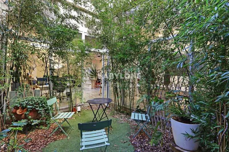 Office in Levallois-Perret for lease - Building Photo - Image 1 of 11