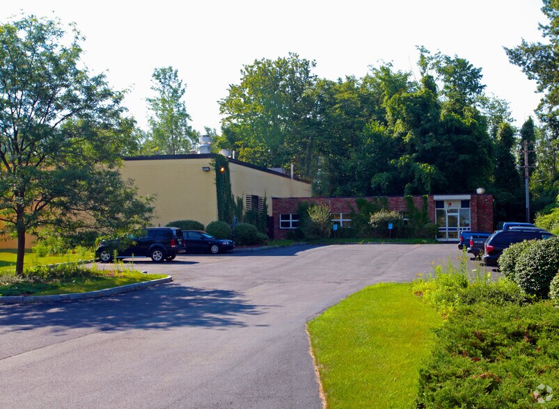 3584 Walters Rd, Solvay, NY à vendre - Photo du bâtiment - Image 1 de 2