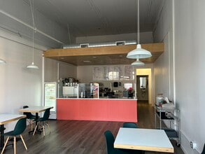 108 N Meridian, Puyallup, WA for lease Interior Photo- Image 2 of 7