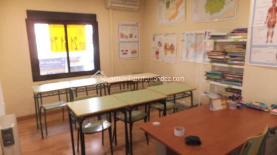 Office in Cáceres, Cáceres for sale - Building Photo - Image 2 of 5