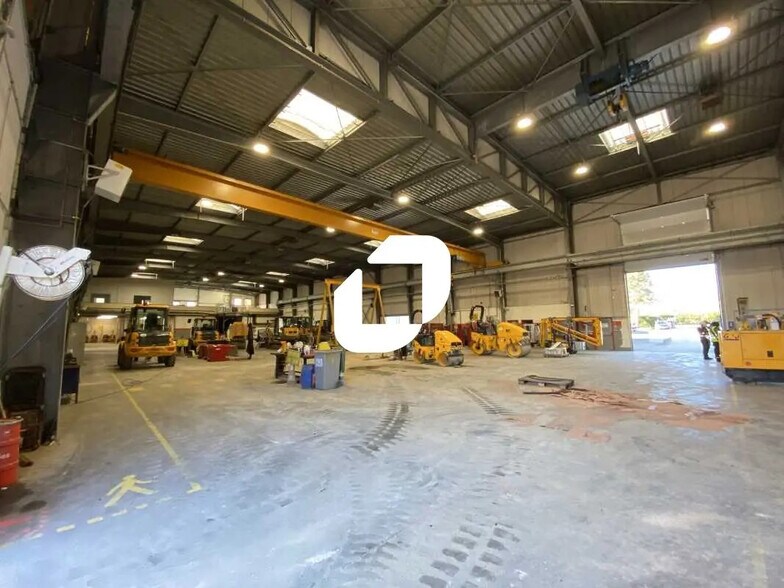 Bureau dans Roissy-en-France à louer - Photo du bâtiment - Image 2 de 7