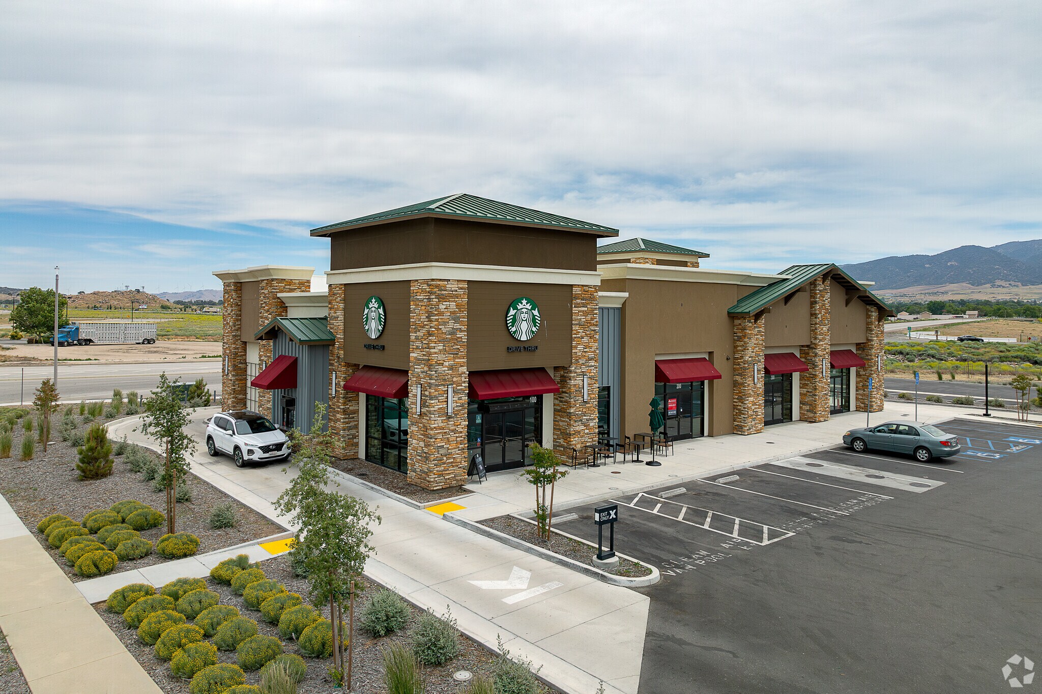 1007 Voyager Dr, Tehachapi, CA for lease Primary Photo- Image 1 of 11