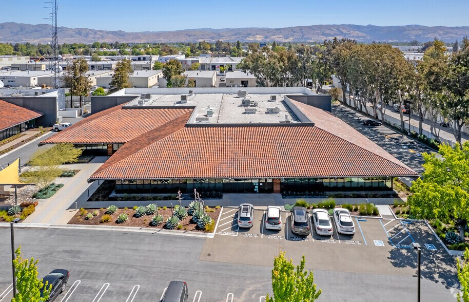 1920 Zanker Rd, San Jose, CA à louer - Photo du bâtiment - Image 3 de 7