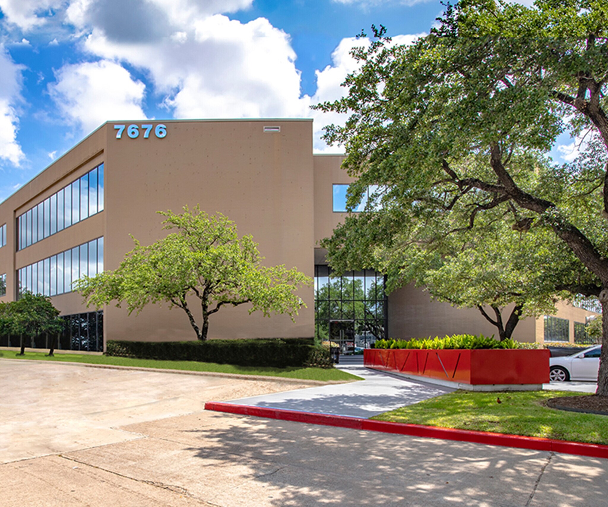 7676 Hillmont St, Houston, TX for lease Primary Photo- Image 1 of 6