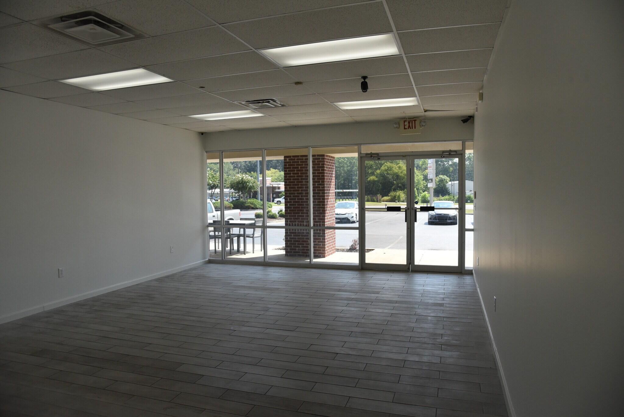 587 Highway 31 NW, Hartselle, AL for lease Building Photo- Image 1 of 4