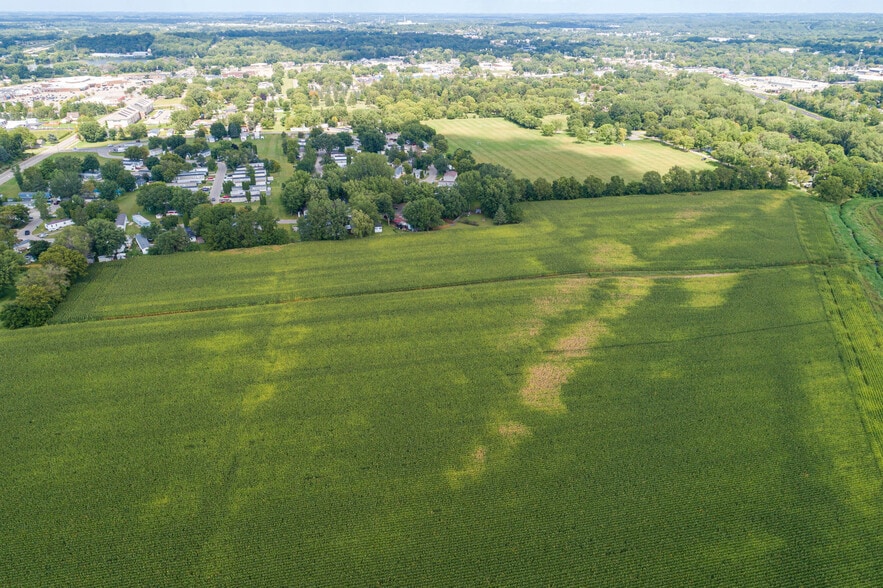 21126 Bagley Ave, Faribault, MN à vendre - Photo du bâtiment - Image 2 de 18