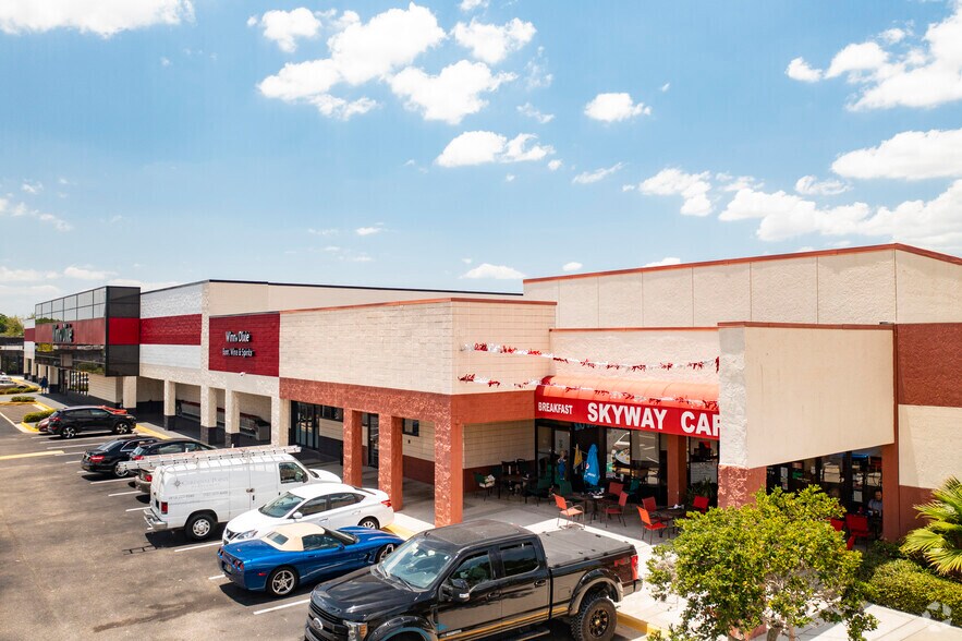 11002-11140 4th St N, Saint Petersburg, FL à louer - Photo du bâtiment - Image 2 de 2