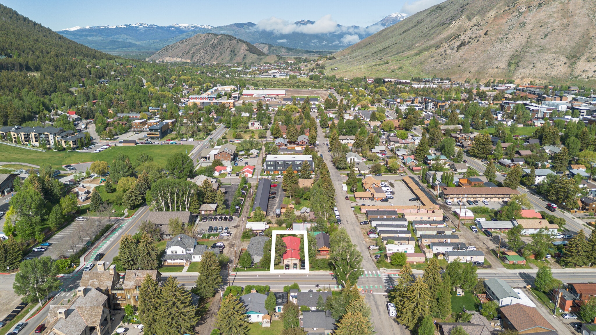535 S Willow St, Jackson, WY à vendre Photo du bâtiment- Image 1 de 9