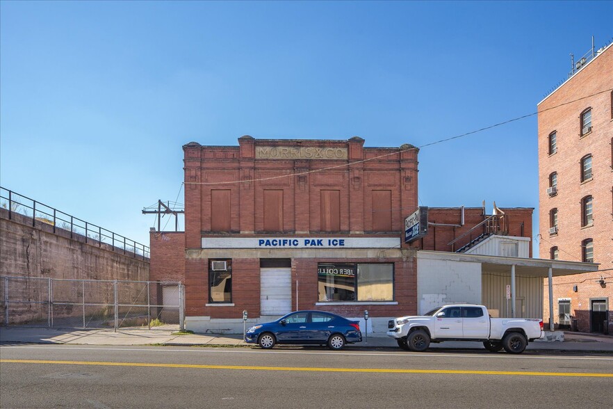 124 S Jefferson St, Spokane, WA for sale - Building Photo - Image 2 of 9