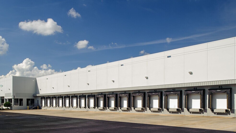 3105 Sweetwater Rd, Lawrenceville, GA à louer - Photo du bâtiment - Image 2 de 7