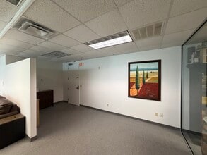 1208 E Kennedy Blvd, Tampa, FL à louer Photo intérieure- Image 1 de 5