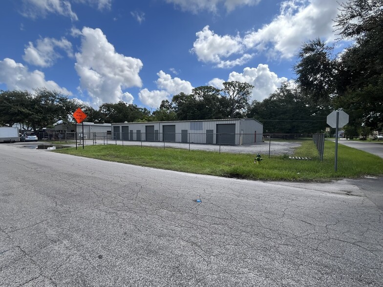 2529 S Magnolia Ave, Sanford, FL for lease - Building Photo - Image 1 of 5