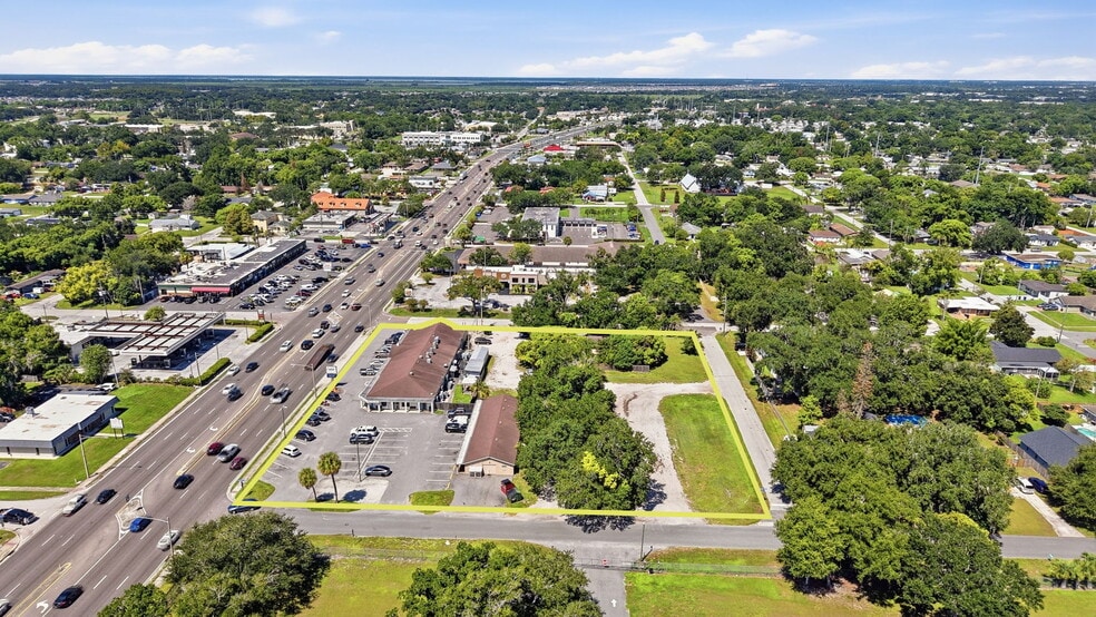 2312 13th Street Block, Saint Cloud, FL portefeuille de 2 propriétés à vendre sur LoopNet.ca - Photo du bâtiment - Image 2 de 11