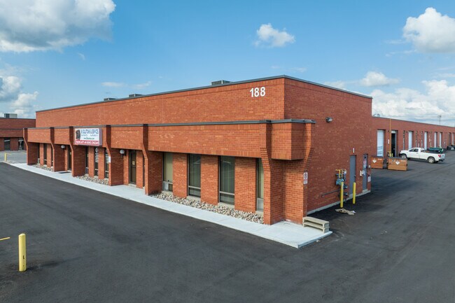 Plus de détails pour 188 Wilkinson Rd, Brampton, ON - Industriel à louer