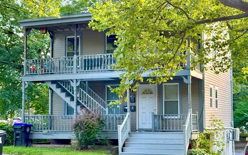 5 Jefferson St Ext, Poughkeepsie, NY à vendre Photo du bâtiment- Image 1 de 1