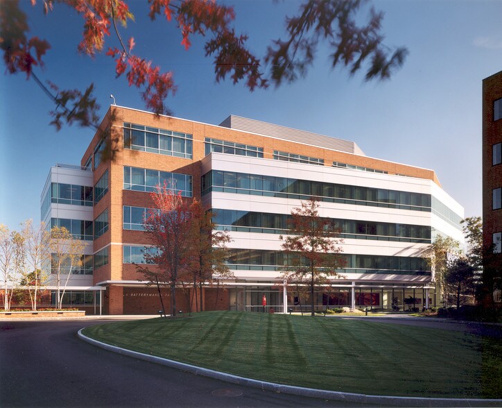 4 Batterymarch Park, Quincy, MA à louer - Photo du bâtiment - Image 2 de 2