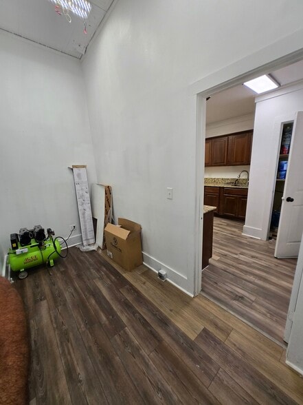 202 E Weaver Ave, Alvarado, TX à vendre - Photo intérieure - Image 2 de 18