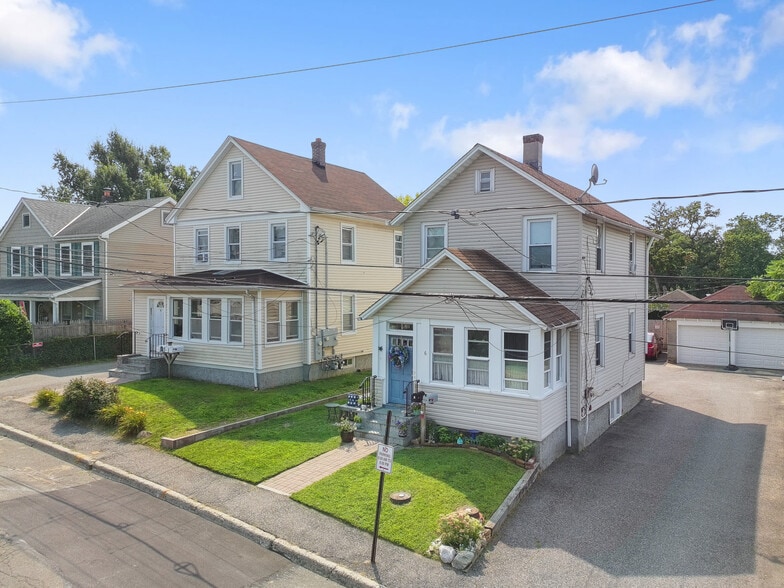 8 Chadwick St, Glen Cove, NY for sale - Building Photo - Image 2 of 13