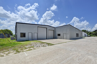 11737 N Highway 75, Willis TX - Warehouse