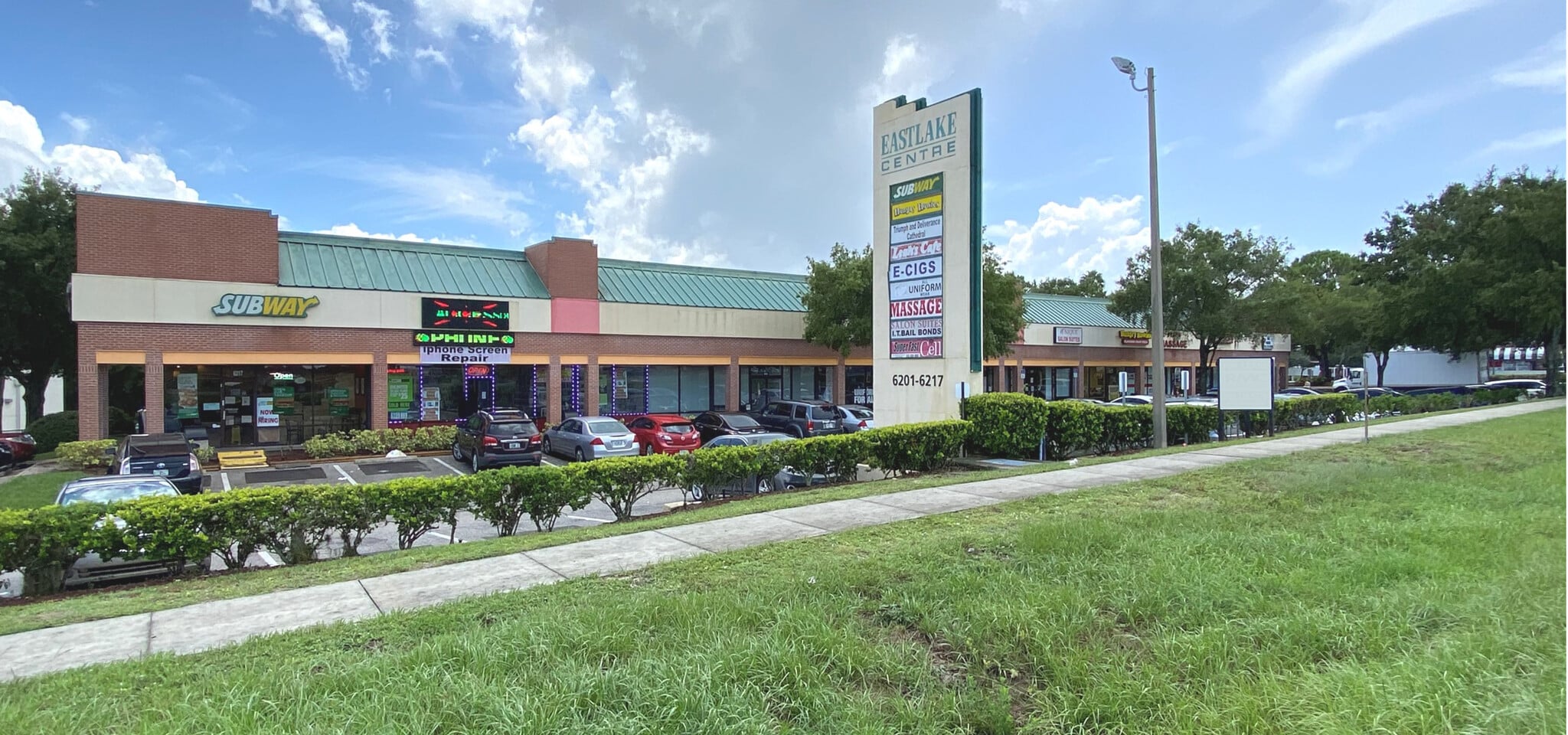 6201-6217 E Hillsborough Ave, Tampa, FL for lease Primary Photo- Image 1 of 5