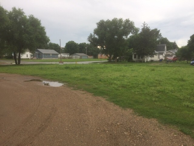 255 2nd St SW, Huron, SD à vendre - Autre - Image 2 de 17