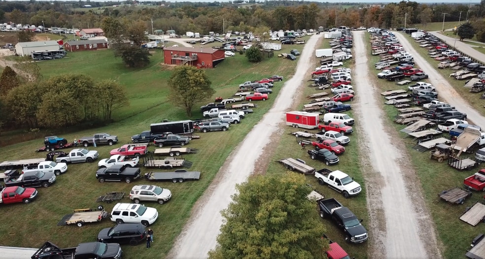 93 Buck Run Rd, Bedford, KY à vendre - Photo du bâtiment - Image 3 de 47