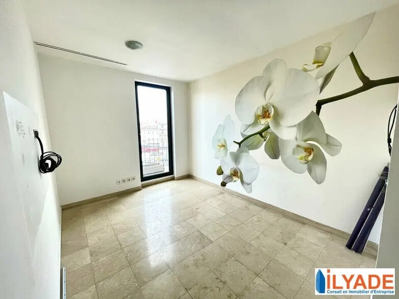 18 Place Castellane, Marseille à louer - Photo intérieure - Image 2 de 4