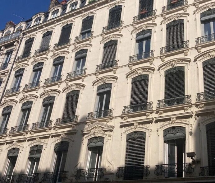 97 Rue Président Edouard Herriot, Lyon à louer - Photo du bâtiment - Image 3 de 3