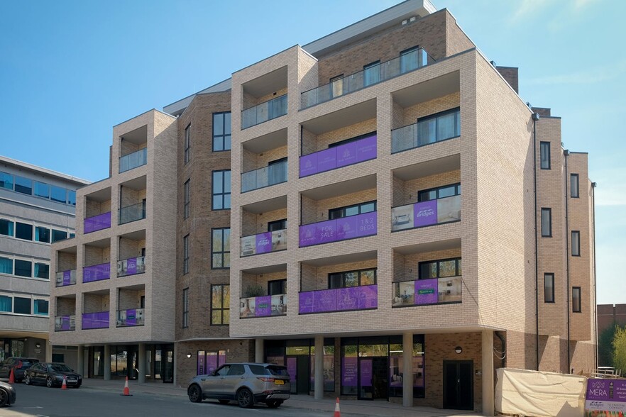 3 Firgrove Rd, Farnborough for lease - Building Photo - Image 2 of 4