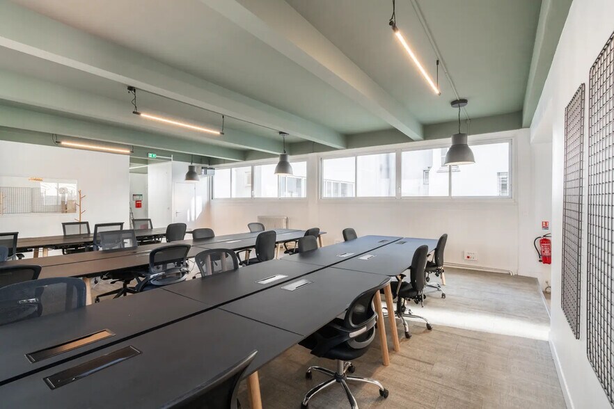 86 Rue De Charonne, Paris à louer - Photo du bâtiment - Image 3 de 14