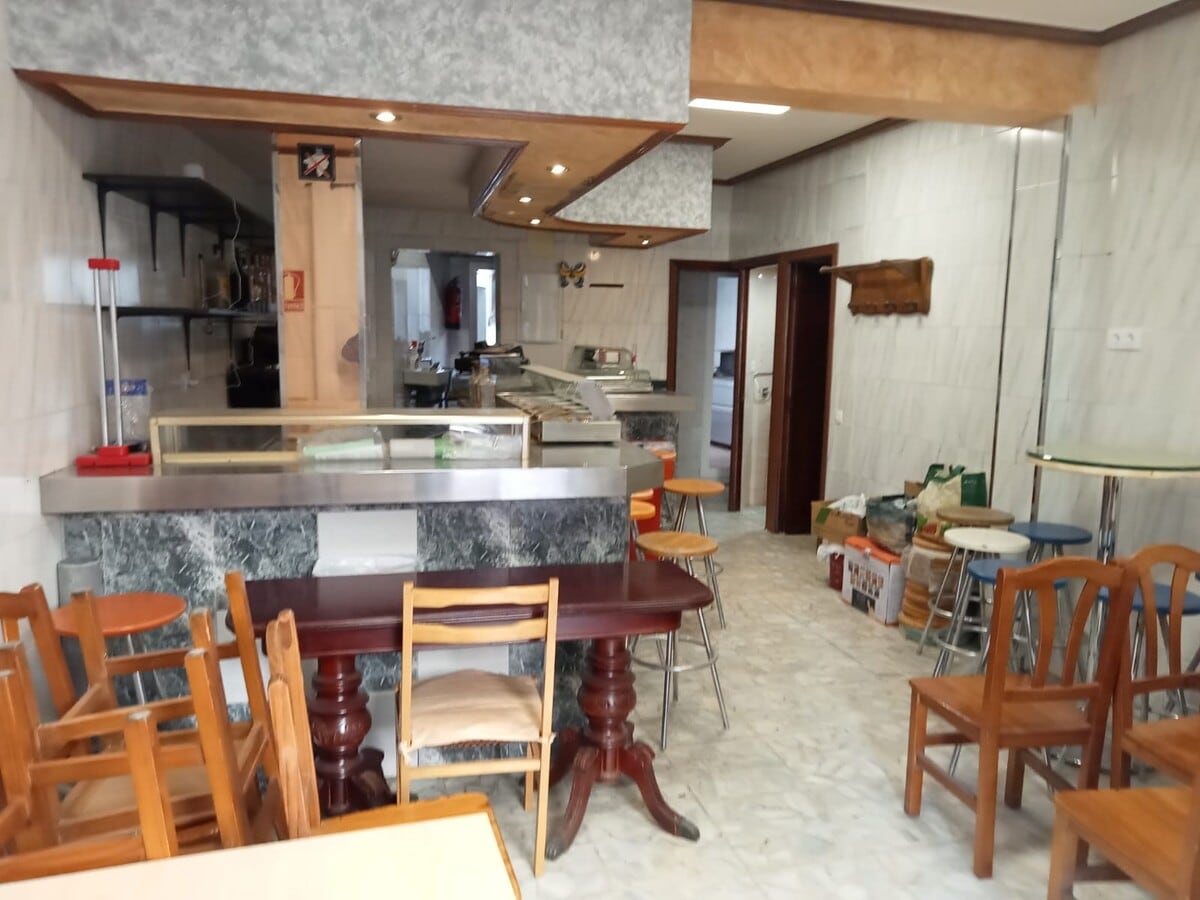 Madrid, MAD 28021 - Unité Puerta A - - Photo intérieure - Image 1 of 7