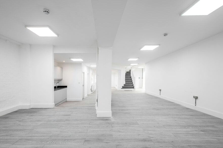 6A Scawfell St, London for lease - Building Photo - Image 1 of 11