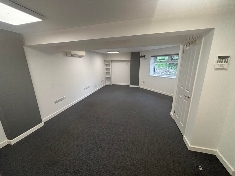 16 Prigg Ln, South Petherton à vendre - Photo du bâtiment - Image 2 de 11