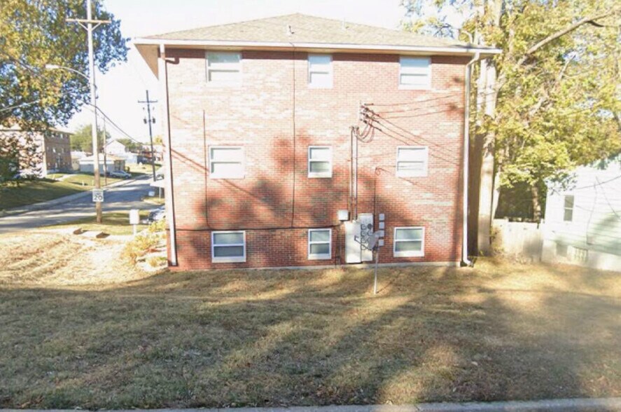 2610 W 42nd Ave, Kansas City, KS à vendre - Photo du bâtiment - Image 3 de 13