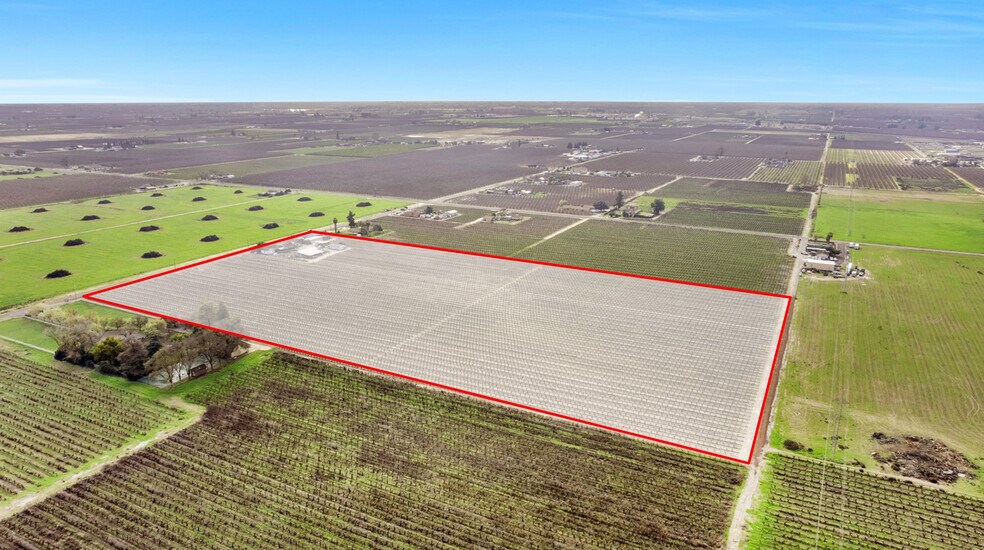 11337 S Amber Ave, Selma, CA for sale - Building Photo - Image 2 of 6