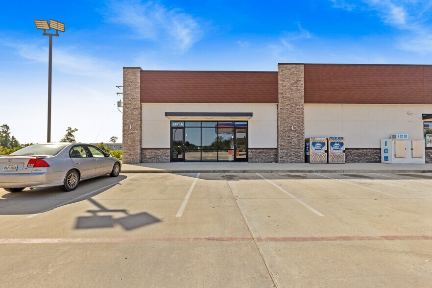 2281 Road 5100 Rd, Cleveland, TX à louer - Photo du bâtiment - Image 2 de 11