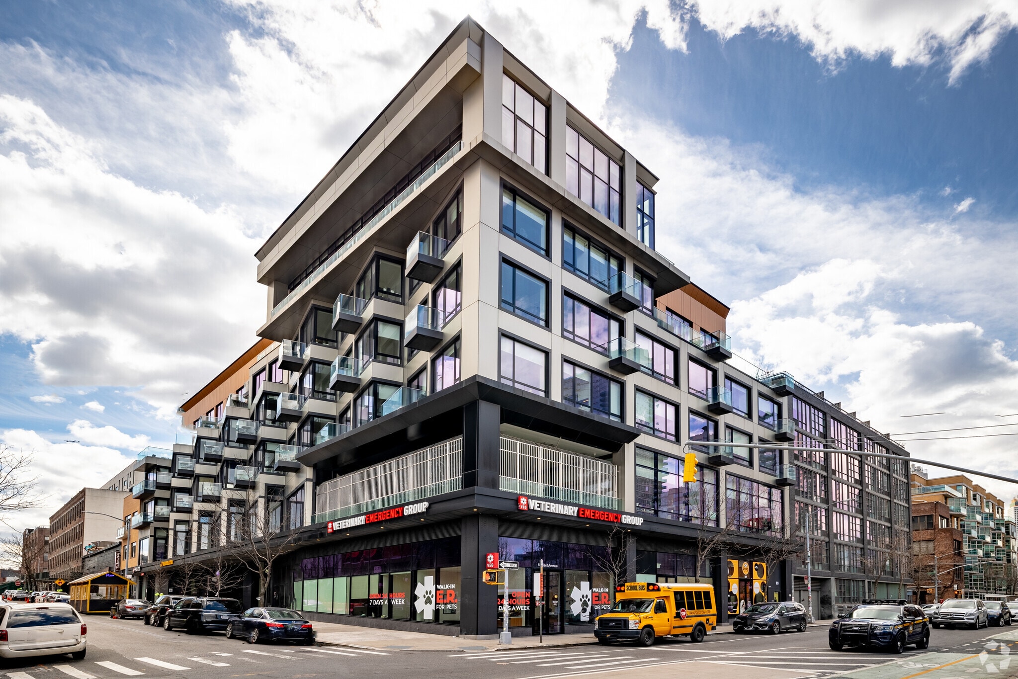 56 N 9th St, Brooklyn, NY for lease Primary Photo- Image 1 of 24