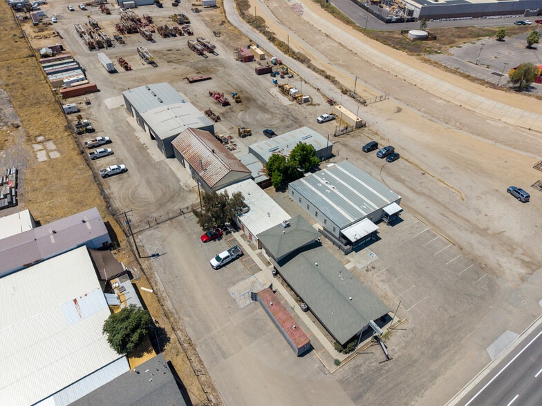 7515 Rosedale Hwy, Bakersfield, CA for lease - Building Photo - Image 3 of 4