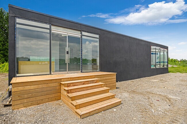 Plus de détails pour 11840 Keele St, Vaughan, ON - Bureau à vendre