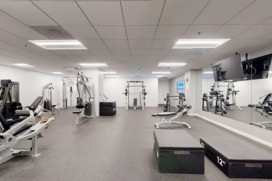 6400 Arlington Blvd, Falls Church, VA à louer - Numérisation 3D de Matterport - Image 3 de 34