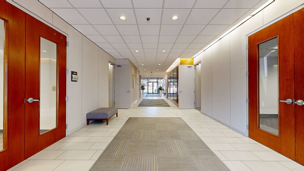 6025 The Corners Pky, Peachtree Corners, GA à louer - Numérisation 3D de Matterport - Image 3 de 55