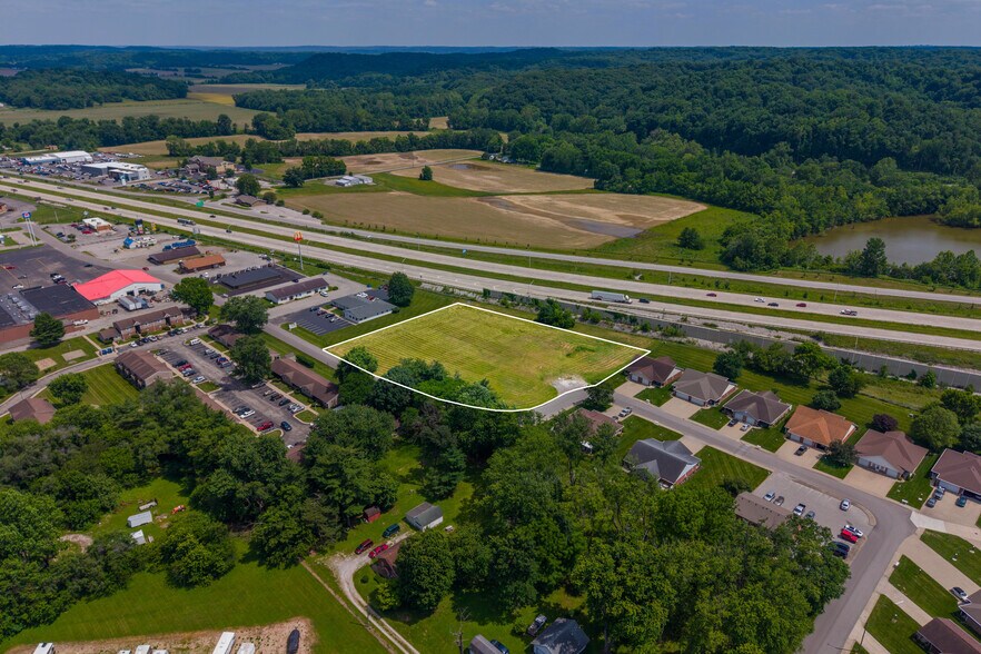 905 Plaza Dr, Martinsville, IN à vendre - Photo du bâtiment - Image 3 de 45