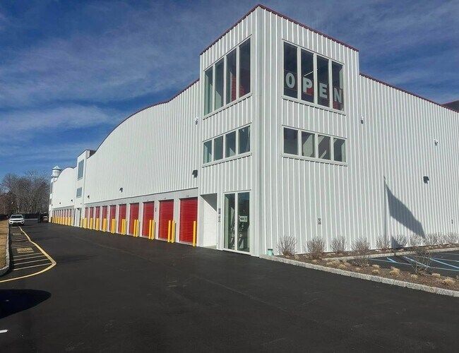 Plus de détails pour 209 Marcy Ave, Riverhead, NY - Bureau, Industriel à louer